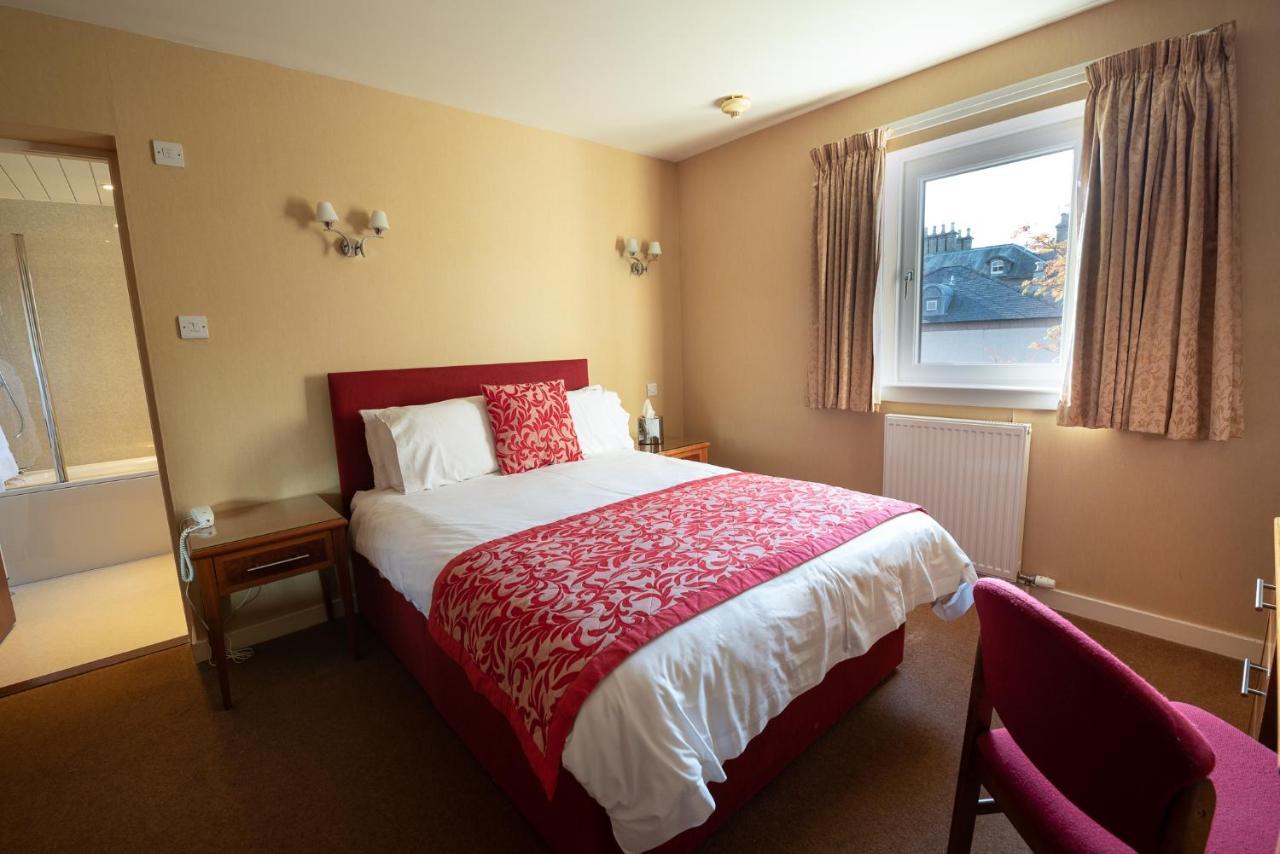 Laichmoray Hotel Елджин Екстериор снимка