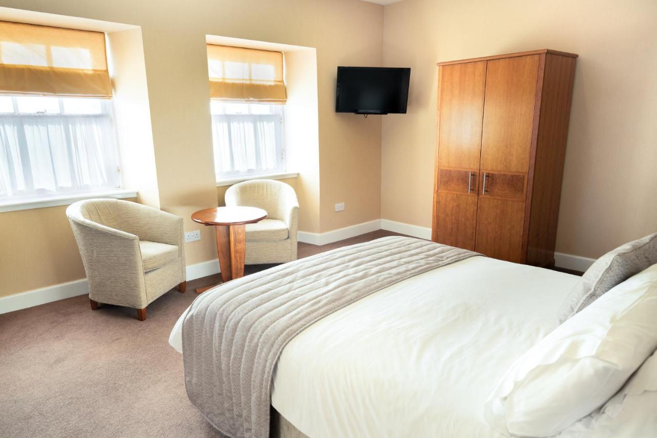 Laichmoray Hotel Елджин Екстериор снимка