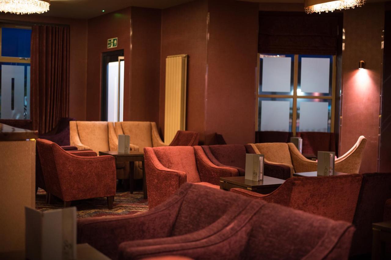 Laichmoray Hotel Елджин Екстериор снимка