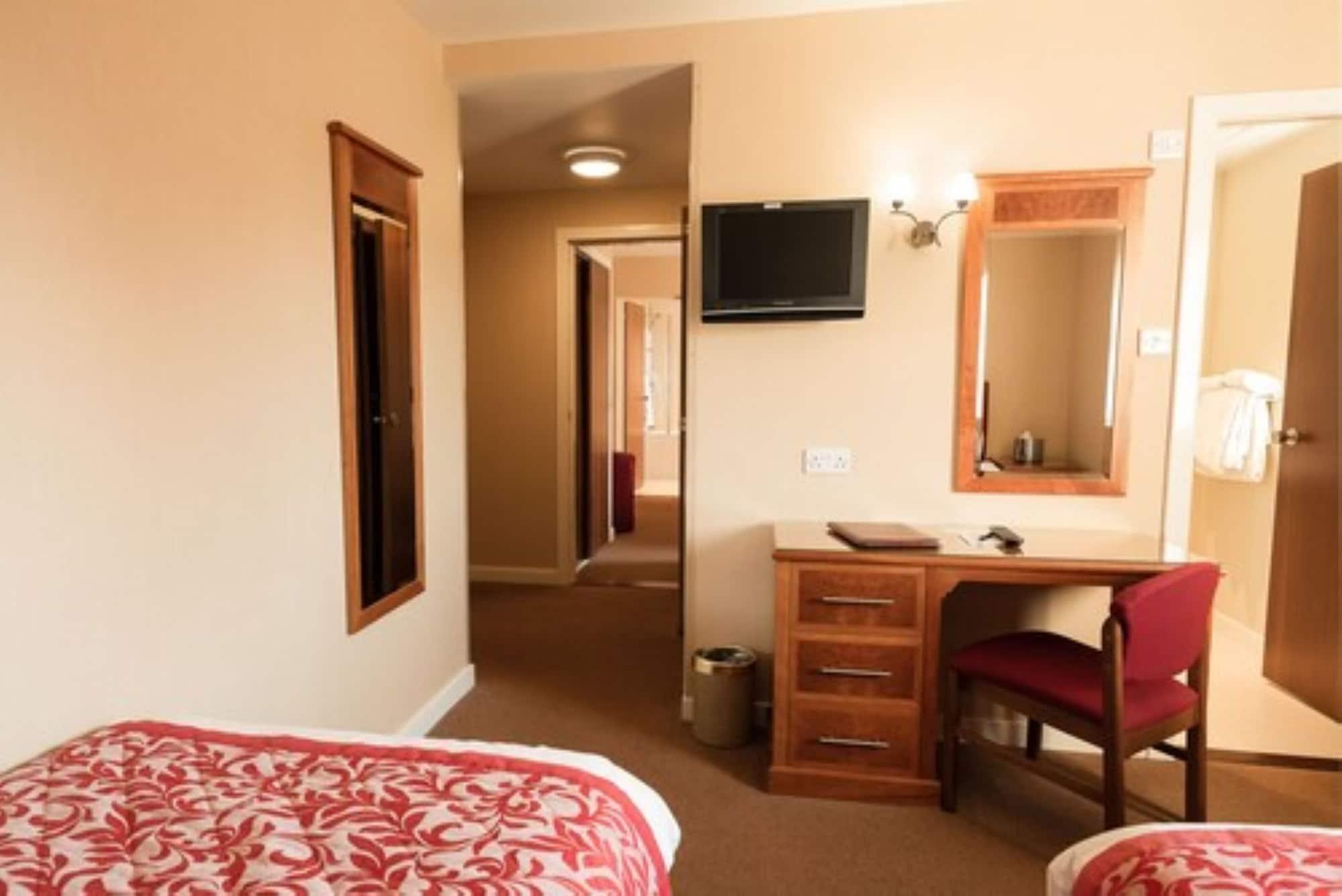 Laichmoray Hotel Елджин Екстериор снимка
